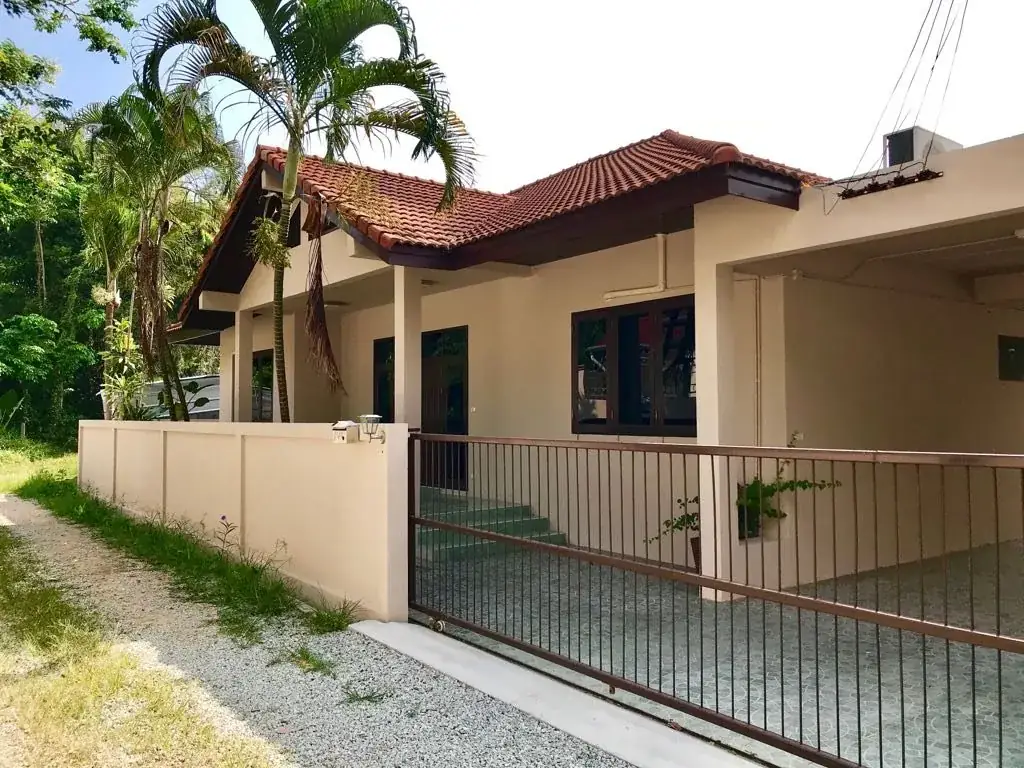 SALM Thai House exterior and gate on Fitness Street / Soi Ta Iad (Soi Ta Ied), Phuket